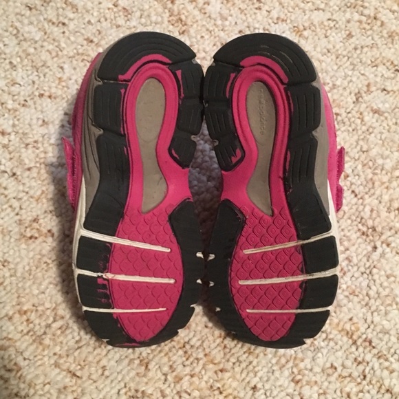 New Balance - Girl’s 990v4 Tennis Shoes - Picture 5 of 7